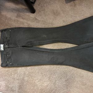 Free People Bell Bottom Jeans. Black. Size 25